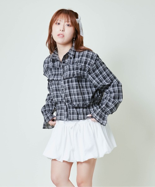 GORGE(ゴージ)の「《ギャザー×クロップド丈》レディース チェックシャツ フリル 長袖 春秋冬(シャツ/ブラウス・レディース・ブラック/レッド/ブラウン・F)」の17枚目の写真