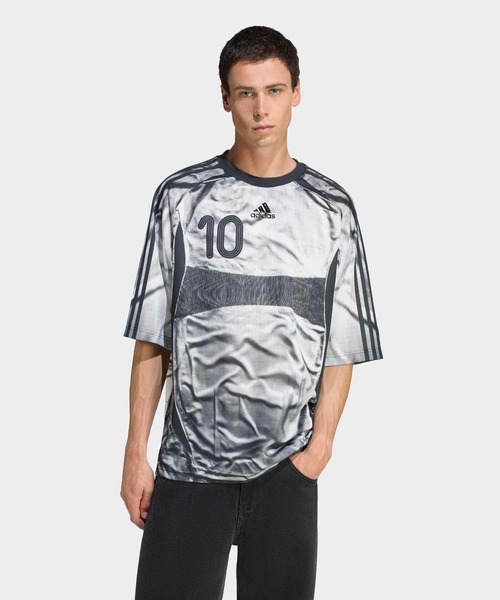 adidas（アディダス）の「Adilenium シーズン4 チームガイスト