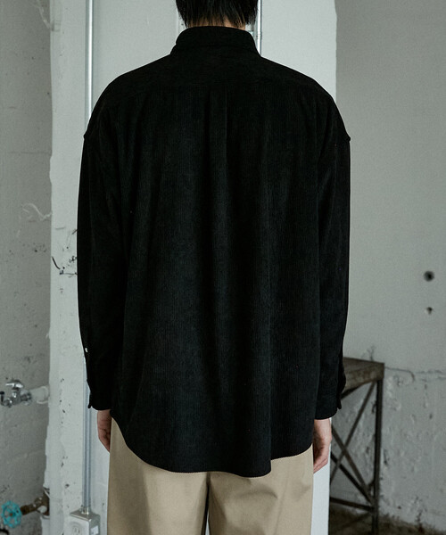 U.S. POLO ASSN.(ユーエスポロアッスン)の「別注U.S. POLO ASSN./ユーエスポロアッスン/ ワンポイント刺繍コーデュロイシャツ/オーバーサイズ(限定展開)(シャツ/ブラウス・メンズ・チャコールグレー/ブラック/ブラウン/ベージュ/ネイビー・SMALL/MEDIUM/LARGE)」の20枚目の写真