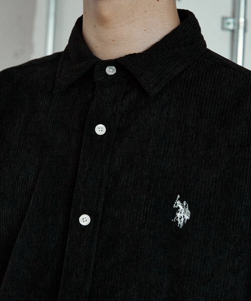 U.S. POLO ASSN.(ユーエスポロアッスン)の「別注U.S. POLO ASSN./ユーエスポロアッスン/ ワンポイント刺繍コーデュロイシャツ/オーバーサイズ(限定展開)(シャツ/ブラウス・メンズ・チャコールグレー/ブラック/ブラウン/ベージュ/ネイビー・SMALL/MEDIUM/LARGE)」の18枚目の写真