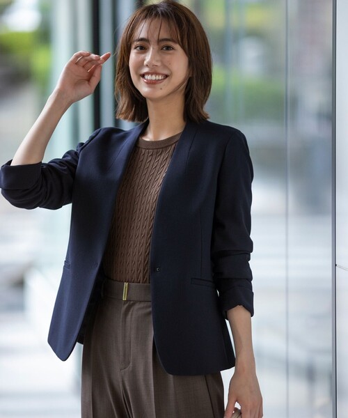 ANY SIS(エニィスィス)の「ビューティサーモ2WAYストレッチ ノーカラージャケット(ノーカラージャケット・レディース・ブラック系/ベージュ系/ネイビー系・X-SMALL)」の4枚目の写真
