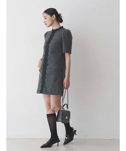 MERCURYDUO(マーキュリーデュオ)の「バイカラーレースミニワンピース(ワンピース・レディース・グレー/ネイビー/ピンク・SMALL/MEDIUM)」の6枚目の写真