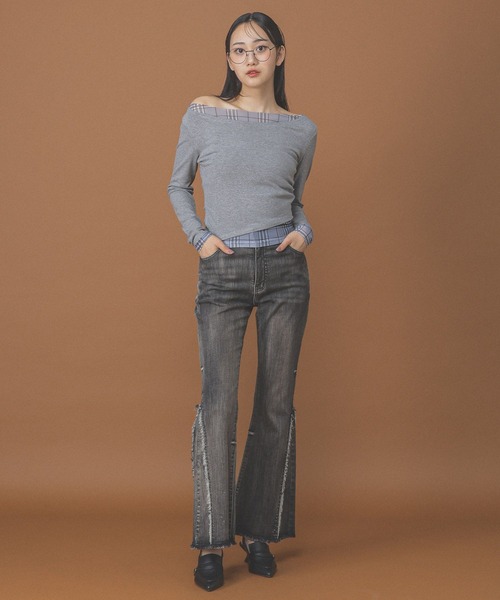 3.3 Field Trip (3.3フィールドトリップ)の「3.3 Field Trip/フリンジヘムフレアデニム(デニムパンツ・レディース・ブルー/ブラック・SMALL/MEDIUM)」の10枚目の写真