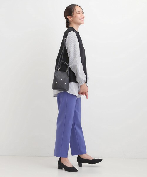 SHOO・LA・RUE(シューラルー)の「つまみハンドルスタッズミニショルダー(ショルダーバッグ・レディース・ナチュラル/シルバー/ブラック・00)」の5枚目の写真