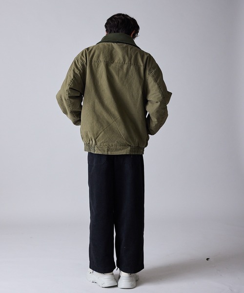 Theater code(シアターコード)の「Rib-Knit High-Neck Full-Zip Cotton Quilted Jacket / リブ編みハイネック フルジップコットン 中綿ブルゾン 秋 秋服メンズ 2026年秋冬 冬服(ブルゾン・メンズ・ベージュ/オリーブ・M/L)」の15枚目の写真