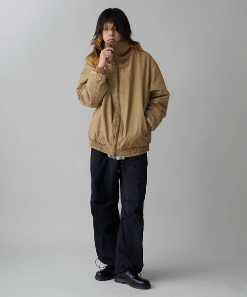 Theater code(シアターコード)の「Rib-Knit High-Neck Full-Zip Cotton Quilted Jacket / リブ編みハイネック フルジップコットン 中綿ブルゾン 秋 秋服メンズ 2026年秋冬 冬服(ブルゾン・メンズ・ベージュ/オリーブ・M/L)」の4枚目の写真