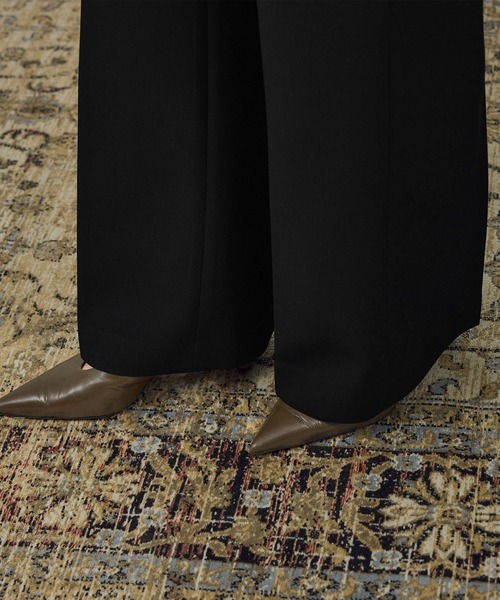 SALON adam et rope'（サロン アダム エ ロペ）の「ストレッチセミフレアスタイルアップパンツ / セットアップ対応（スラックス・レディース・ブラック/オフホワイト/ベージュ系その他・S/M）」の17枚目の写真