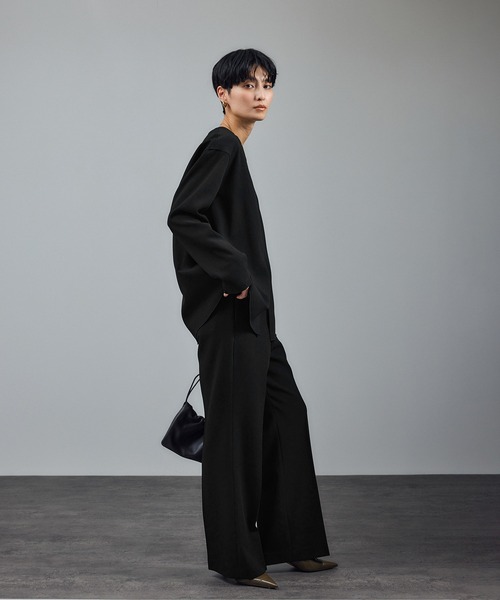 SALON adam et rope'（サロン アダム エ ロペ）の「ストレッチセミフレアスタイルアップパンツ / セットアップ対応（スラックス・レディース・ブラック/オフホワイト/ベージュ系その他・S/M）」の22枚目の写真