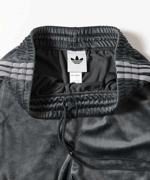 adidas(アディダス)の「adidas / FB TP ベロア トラックパンツ(その他パンツ・メンズ・グレー系その他/ダークブラウン・LARGE/X-LARGE/SMALL/MEDIUM)」の10枚目の写真