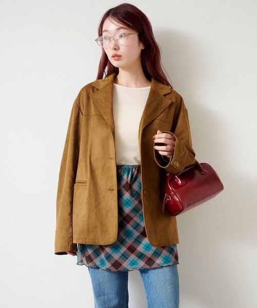 Kastane（カスタネ）の「【春まで使える！】スウェードジャケット（テーラードジャケット・レディース・ダークブラウン/ブラック/キャメル・FREE）」の17枚目の写真