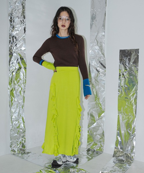 bohmal(ボマール)の「フレア袖配色プルオーバーニット(ニット/セーター・レディース・チェリーピンク/コバルトブルー/イエロー/ブラウン/ライトグレー/アイボリー/ライム・FREE)」の16枚目の写真