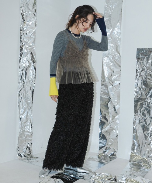 bohmal(ボマール)の「フレア袖配色プルオーバーニット(ニット/セーター・レディース・チェリーピンク/コバルトブルー/イエロー/ブラウン/ライトグレー/アイボリー/ライム・FREE)」の12枚目の写真