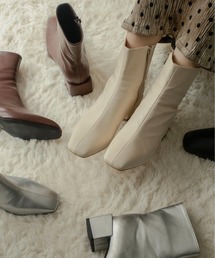 on:nue | 【on:nue】[4色展開/5サイズ展開] スクエアトゥステッチショートブーツ(ブーツ)