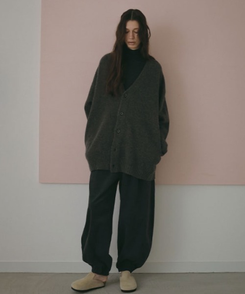 ETRE TOKYO（エトレトウキョウ）の「コーデュロイカーブジョガーパンツ（その他パンツ・レディース・グレー/ホワイト・S/M）」の6枚目の写真