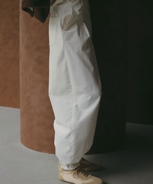 ETRE TOKYO（エトレトウキョウ）の「コーデュロイカーブジョガーパンツ（その他パンツ・レディース・グレー/ホワイト・S/M）」の12枚目の写真