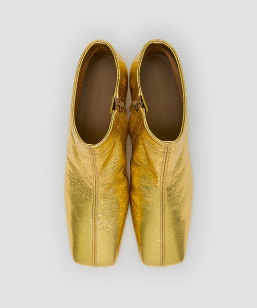 PELLICO（ペリーコ）の「NORA ショートブーツ 3.0cm GOLD（ブーツ・レディース・ゴールド・35/36/37/38/39）」の8枚目の写真