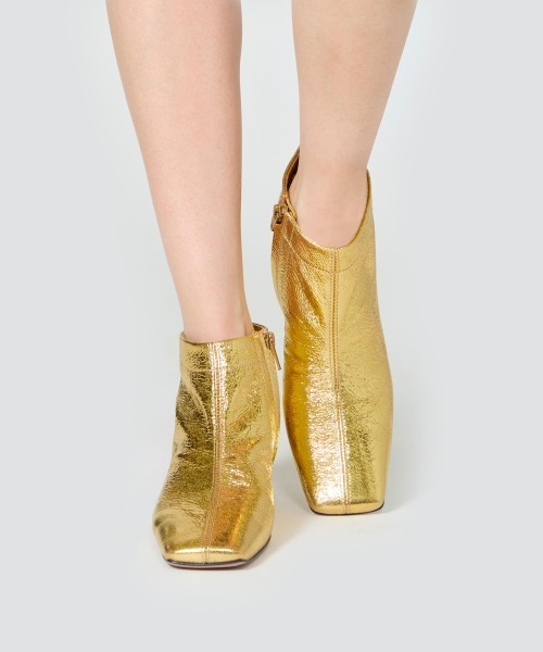 PELLICO（ペリーコ）の「NORA ショートブーツ 3.0cm GOLD（ブーツ・レディース・ゴールド・35/36/37/38/39）」の5枚目の写真