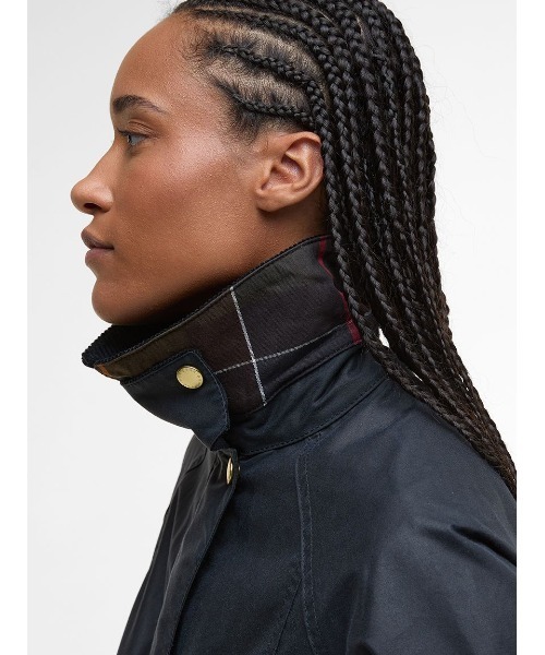Barbour（バブアー）の「【BEADNELL / ビードネル】ワックス ジャケット（クロップドレングス）（ブルゾン・レディース・グリーン/ブラック/ネイビー・8/10/12）」の11枚目の写真