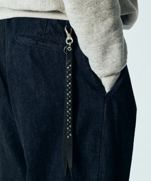 CALEE/キャリー ROUND & PYRAMID STUDS LEATHER LONG KEY RING