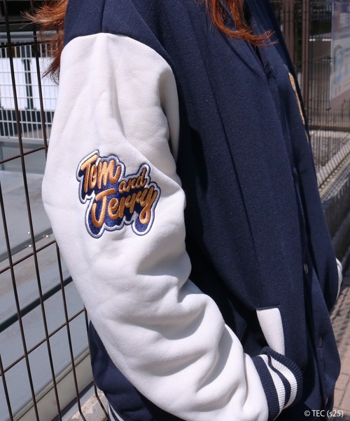 Tom&Jerry(トムアンドジェリー)の「【公式】トムとジェリー 裏起毛サガラ刺繍スタジャン(スタジャン・レディース・ネイビー/ブラック・M/L)」の5枚目の写真