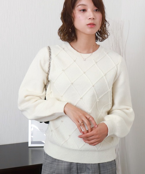 libelle more(リベル モア)の「パール付きダイヤ柄ニットプルオーバー(ニット/セーター・レディース・オフホワイト/チャコールグレー/ベージュ・M)」の11枚目の写真