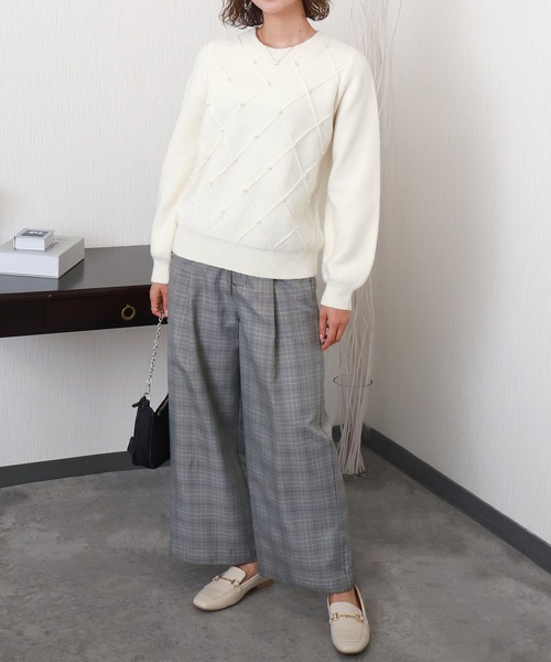 libelle more(リベル モア)の「パール付きダイヤ柄ニットプルオーバー(ニット/セーター・レディース・オフホワイト/チャコールグレー/ベージュ・M)」の7枚目の写真
