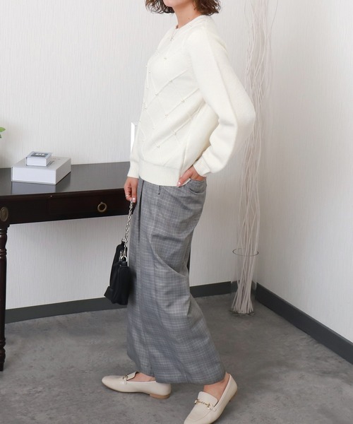 libelle more(リベル モア)の「パール付きダイヤ柄ニットプルオーバー(ニット/セーター・レディース・オフホワイト/チャコールグレー/ベージュ・M)」の9枚目の写真