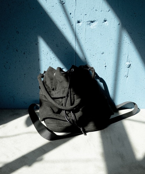 cii（シー）の「KINCHAKU SHOULDER BAG / スエード巾着ショルダーバッグ（ショルダーバッグ・メンズ・ブラック・FREE）」の16枚目の写真