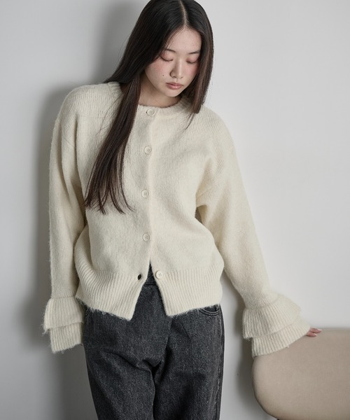 THE YOn(ザヨン)の「2WAYティアードカフニットカーディガン(カーディガン/ボレロ・レディース・グリーン/ブラウン/チャコールグレー/アイボリー・FREE)」の2枚目の写真
