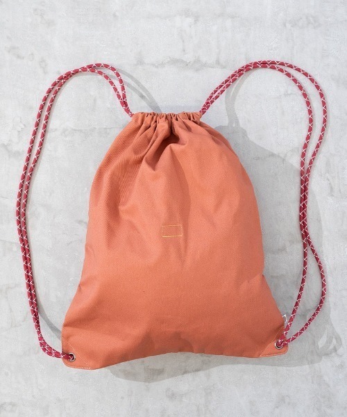 Dickies(ディッキーズ)の「Dickies/ディッキーズ ナップサック TWILL NAPSACK GORO NAKATSUGAWA(min-nano)ディレクションモデル 81228900(エコバッグ/サブバッグ・メンズ・ベージュ系その他/杢グレー/レッド・FREE)」の1枚目の写真