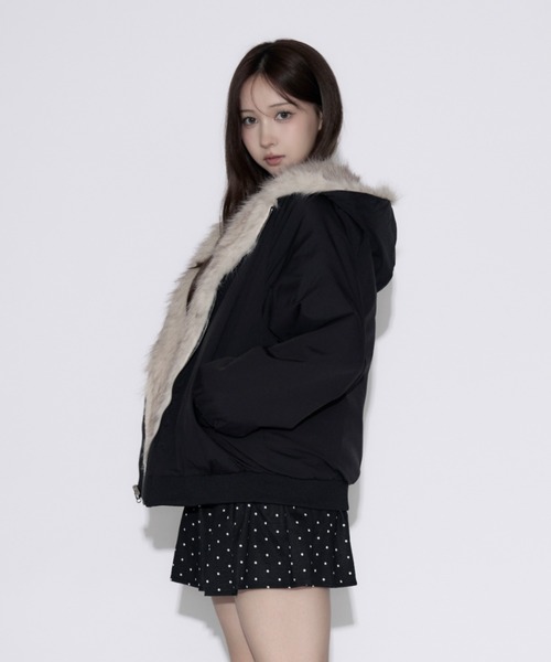 tinkerend(ティンカーエンド)の「Reversible Fur Blouson Hoodie / リバーシブルファーブルゾンパーカー 2WAY(ブルゾン・レディース・ブラック・FREE)」の8枚目の写真