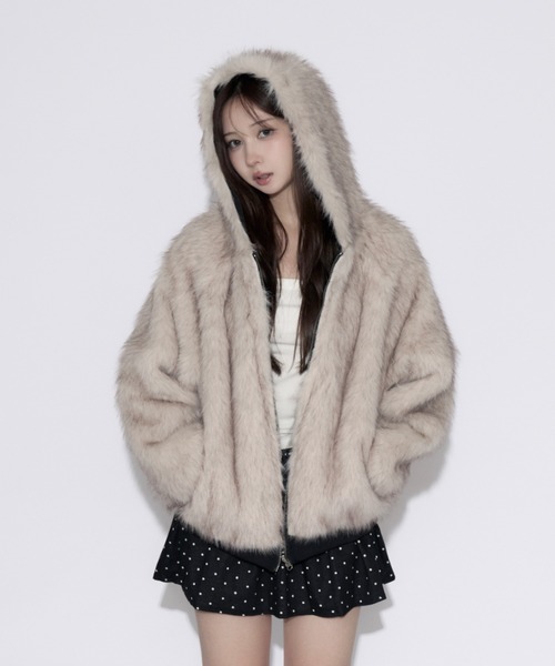 tinkerend(ティンカーエンド)の「Reversible Fur Blouson Hoodie / リバーシブルファーブルゾンパーカー 2WAY(ブルゾン・レディース・ブラック・FREE)」の22枚目の写真