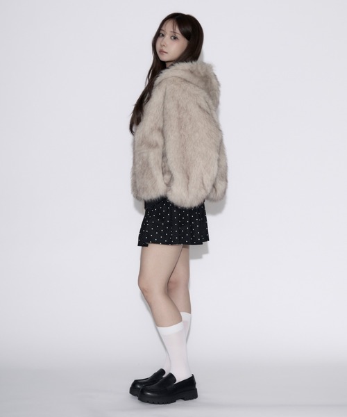 tinkerend(ティンカーエンド)の「Reversible Fur Blouson Hoodie / リバーシブルファーブルゾンパーカー 2WAY(ブルゾン・レディース・ブラック・FREE)」の18枚目の写真