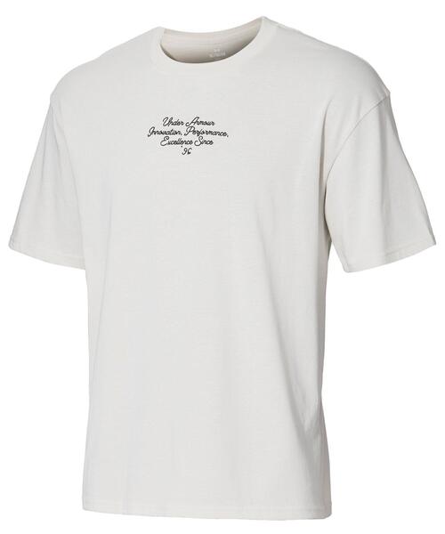 UNDER ARMOUR(アンダーアーマー)の「UAヘビーウェイト オーバーサイズ トロフィー ショートスリーブTシャツ(ライフスタイル/メンズ)(Tシャツ/カットソー・メンズ・オフホワイト・XL/S/L/M/3XL/2XL)」の1枚目の写真