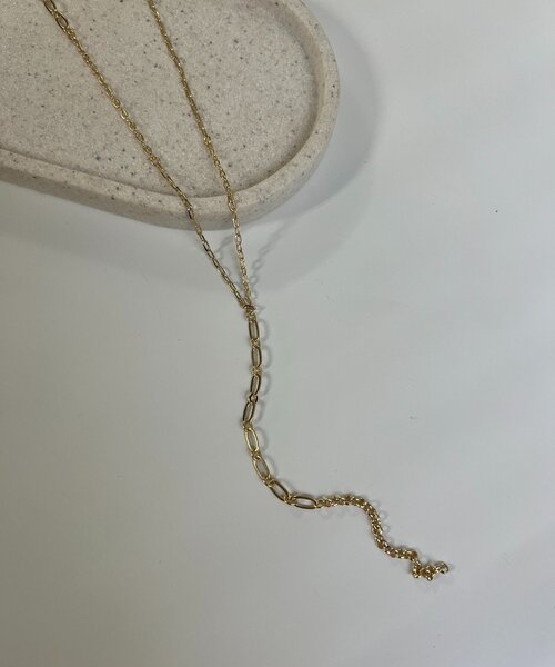 CAPRICIEUX LE'MAGE（カプリシューレマージュ）の「〈GOLDY/ゴールディ〉MIXチェーンYネックレス（ネックレス・レディース・シルバー/ゴールド・FREE）」の6枚目の写真