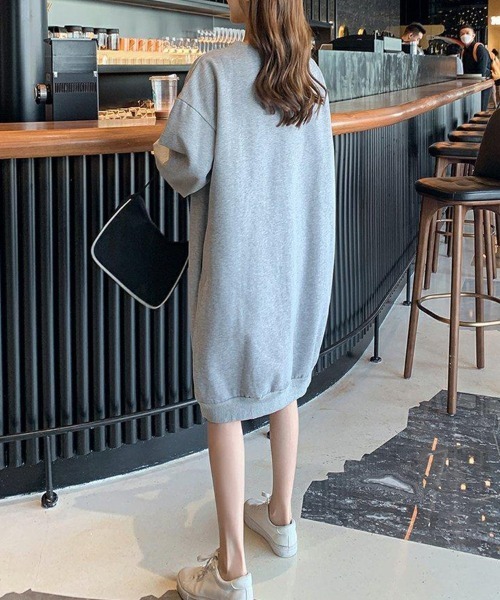 SallyLunn(サリーラン)の「スウェットミディ丈ワンピース(ワンピース・レディース・ブラック/グレー・MEDIUM/LARGE)」の6枚目の写真