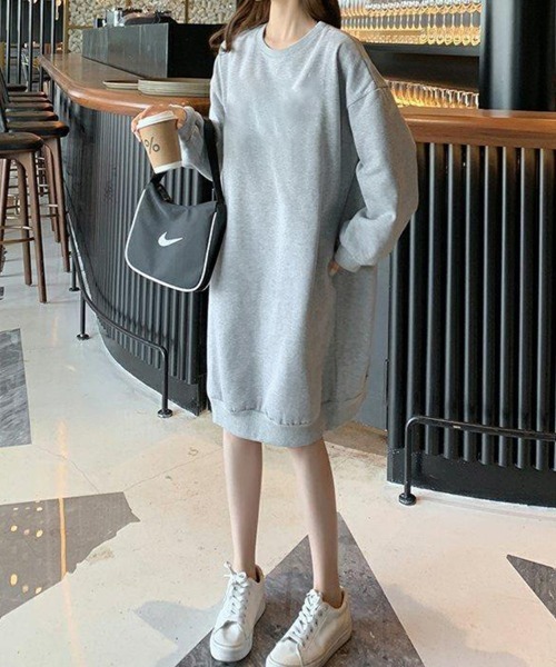 SallyLunn(サリーラン)の「スウェットミディ丈ワンピース(ワンピース・レディース・ブラック/グレー・MEDIUM/LARGE)」の8枚目の写真