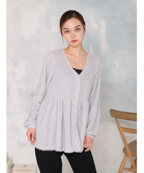 fifth(フィフス)の「Vネックシャギーペプラムトップス(Tシャツ/カットソー・レディース・ブラック/グレー・M)」の2枚目の写真