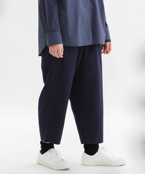 nop de nod(ノップドゥノッド)の「Pommeギャバパンツ(その他パンツ・レディース・ネイビー/ダークグレー/ブラック/ダークグリーン・M)」の4枚目の写真
