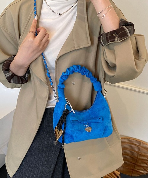 HOOK(フック)の「HOOK for girls ハートチャーム付き 2WAYバッグ チェーンショルダー 韓国ガーリー(ハンドバッグ・レディース・チョコ/ブラック/ブルー・FREE)」の12枚目の写真