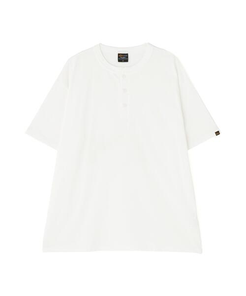 Alpha Industries(アルファインダストリーズ)の「Alpha Industries/アルファインダストリーズ/SNOW WASH SS HENLEY NECK T-SHIRT/スノーウォッシュ ヘンリーネック Tシャツ(Tシャツ/カットソー・メンズ・ネイビー/チャコール/ホワイト系2/オリーブ系/ブラック・2XL/L/M/S/XL)」の1枚目の写真