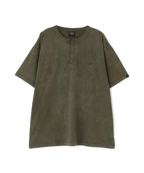 Alpha Industries（アルファインダストリーズ）の「Alpha Industries/アルファインダストリーズ/SNOW WASH SS HENLEY NECK T-SHIRT/スノーウォッシュ ヘンリーネック Tシャツ（Tシャツ/カットソー・メンズ・ネイビー/チャコール/ホワイト系2/オリーブ系/ブラック・2XL/L/M/S/XL）」の4枚目の写真