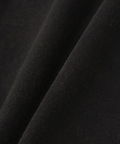 Alpha Industries(アルファインダストリーズ)の「Alpha Industries/アルファインダストリーズ/SNOW WASH SS HENLEY NECK T-SHIRT/スノーウォッシュ ヘンリーネック Tシャツ(Tシャツ/カットソー・メンズ・ネイビー/チャコール/ホワイト系2/オリーブ系/ブラック・2XL/L/M/S/XL)」の6枚目の写真