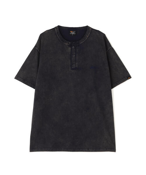 Alpha Industries(アルファインダストリーズ)の「Alpha Industries/アルファインダストリーズ/SNOW WASH SS HENLEY NECK T-SHIRT/スノーウォッシュ ヘンリーネック Tシャツ(Tシャツ/カットソー・メンズ・ネイビー/チャコール/ホワイト系2/オリーブ系/ブラック・2XL/L/M/S/XL)」の5枚目の写真