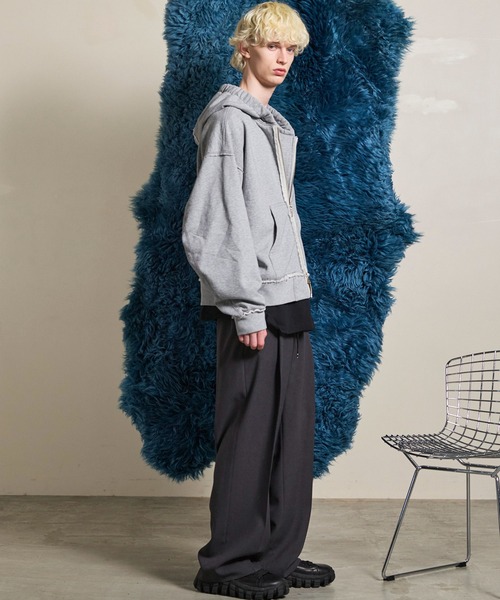 MAISON SPECIAL（メゾンスペシャル）の「《UNISEX》Prime-Over Gathered Hood Zip Parka/プライムオーバーギャザーフードジップパーカー【MAISON SPECIAL/メゾンスペシャル】（パーカー・メンズ・グレー/ブラック/ライトグリーン/バーガンディー・0/1/2）」の7枚目の写真