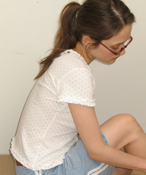 RONRON(ロンロン)の「NECK RUFFLE SHORT SLEEVE T SHIRT WHITE DOT(Tシャツ/カットソー・レディース・その他・FREE)」の1枚目の写真