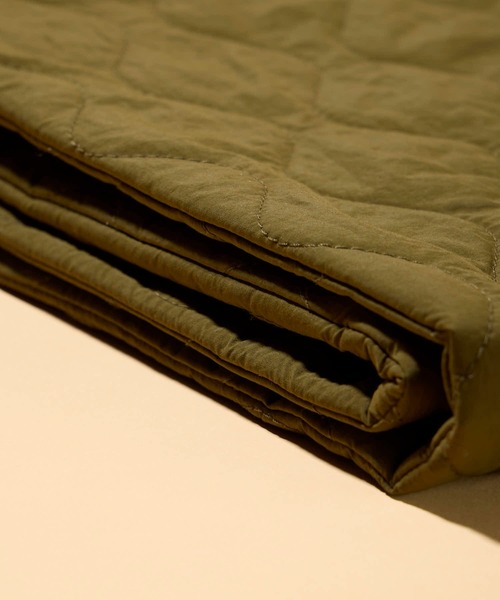PENDLETON（ペンドルトン）の「【 PENDLETON / ペンドルトン 】キルティング中綿マフラー（マフラー・レディース・ブラック/オリーブ・FREE）」の7枚目の写真
