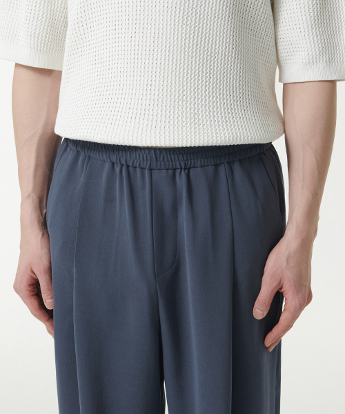 MUSINSA STANDARD（ムシンサスタンダード）の「リネンライクワンタックワイドバンディングパンツ[ブルーグレー]（その他パンツ・メンズ・その他・30/26/28/40/38/42/36/34/32）」の4枚目の写真
