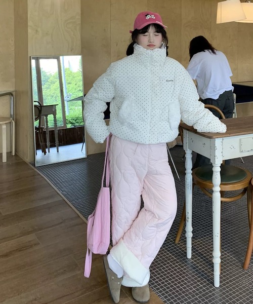 shopnikoniko（ショップニコニコ）の「中綿ブルゾン ドット柄 ボアカラー ボリューム 中綿ジャケット（ダウンジャケット/コート・レディース・ドット・フリー）」の10枚目の写真
