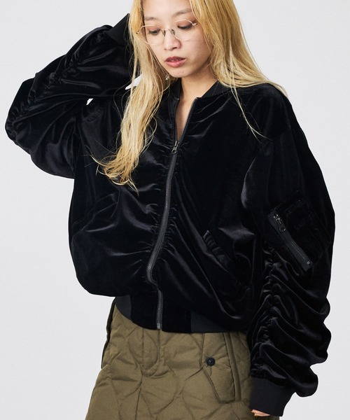 Rouge vif la cle(ルージュヴィフラクレ)の「【Keena/キーナ】ベルベットMA-1/アウター/ベロア/お出かけ【WEB限定】(MA-1・レディース・グリーン/ブラック・フリー)」の1枚目の写真